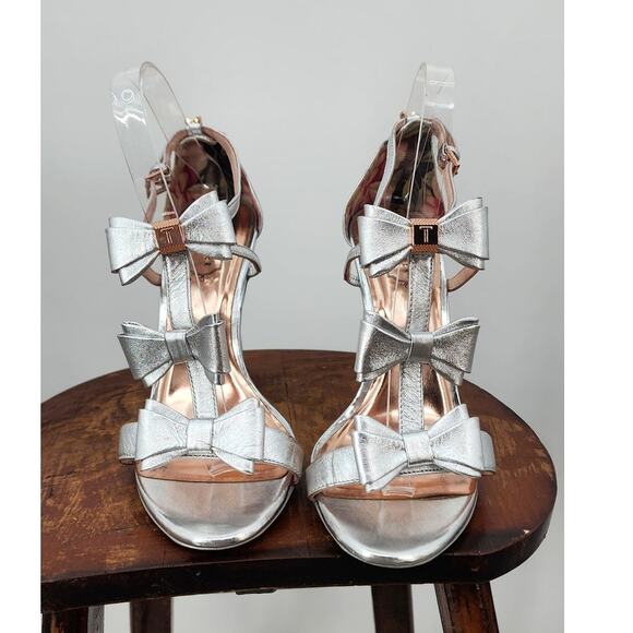 Womens Ted Baker Silver Bow Rose Gold Trim Heels Size 40 9.5 - Picture 3 of 11